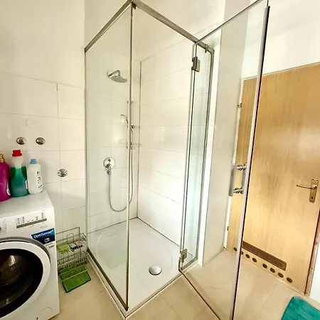 Gallery View Apartment