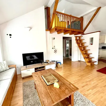 Gallery View