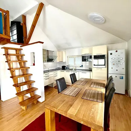 Gallery View Apartment